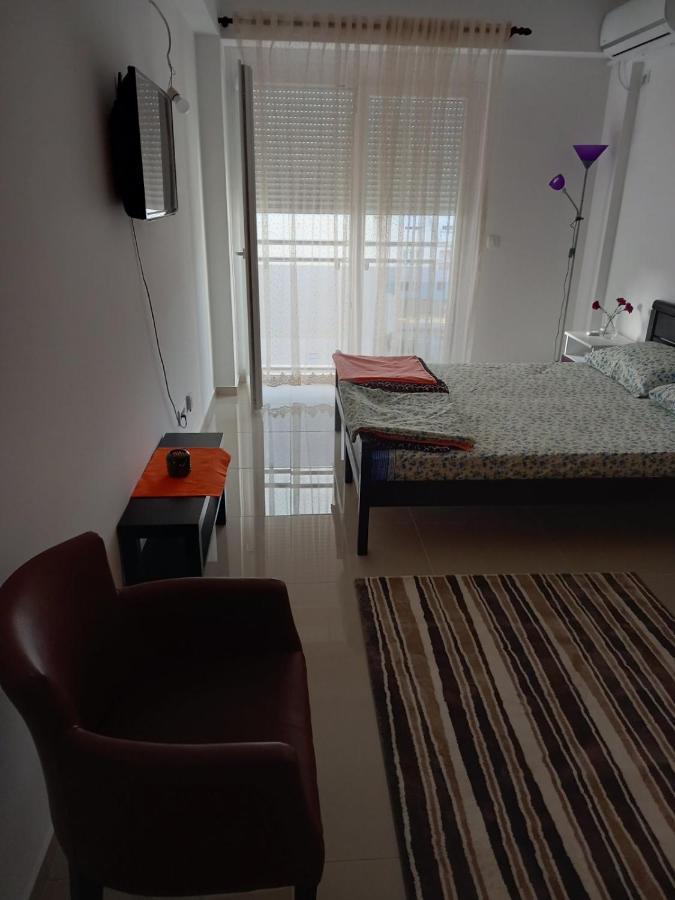 Apartman Savic Plus Lejlighed Bar Eksteriør billede